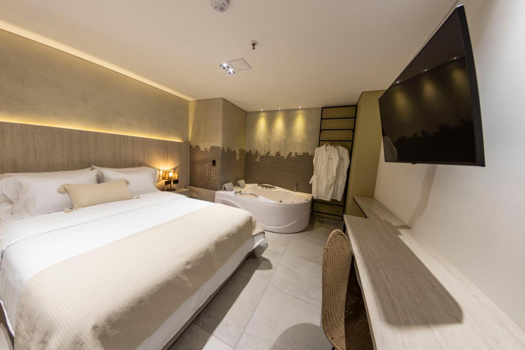 Sonata 44 Hotel Laureles Medellín Kültér fotó