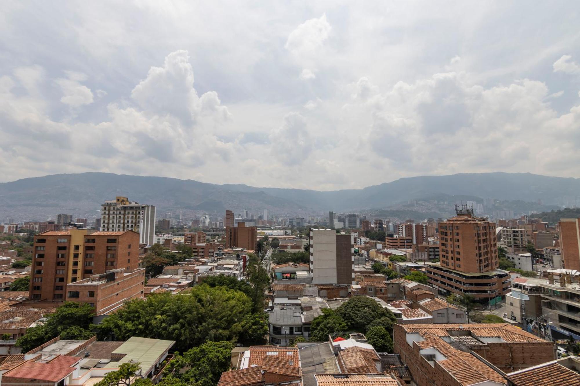 Sonata 44 Hotel Laureles Medellín Kültér fotó