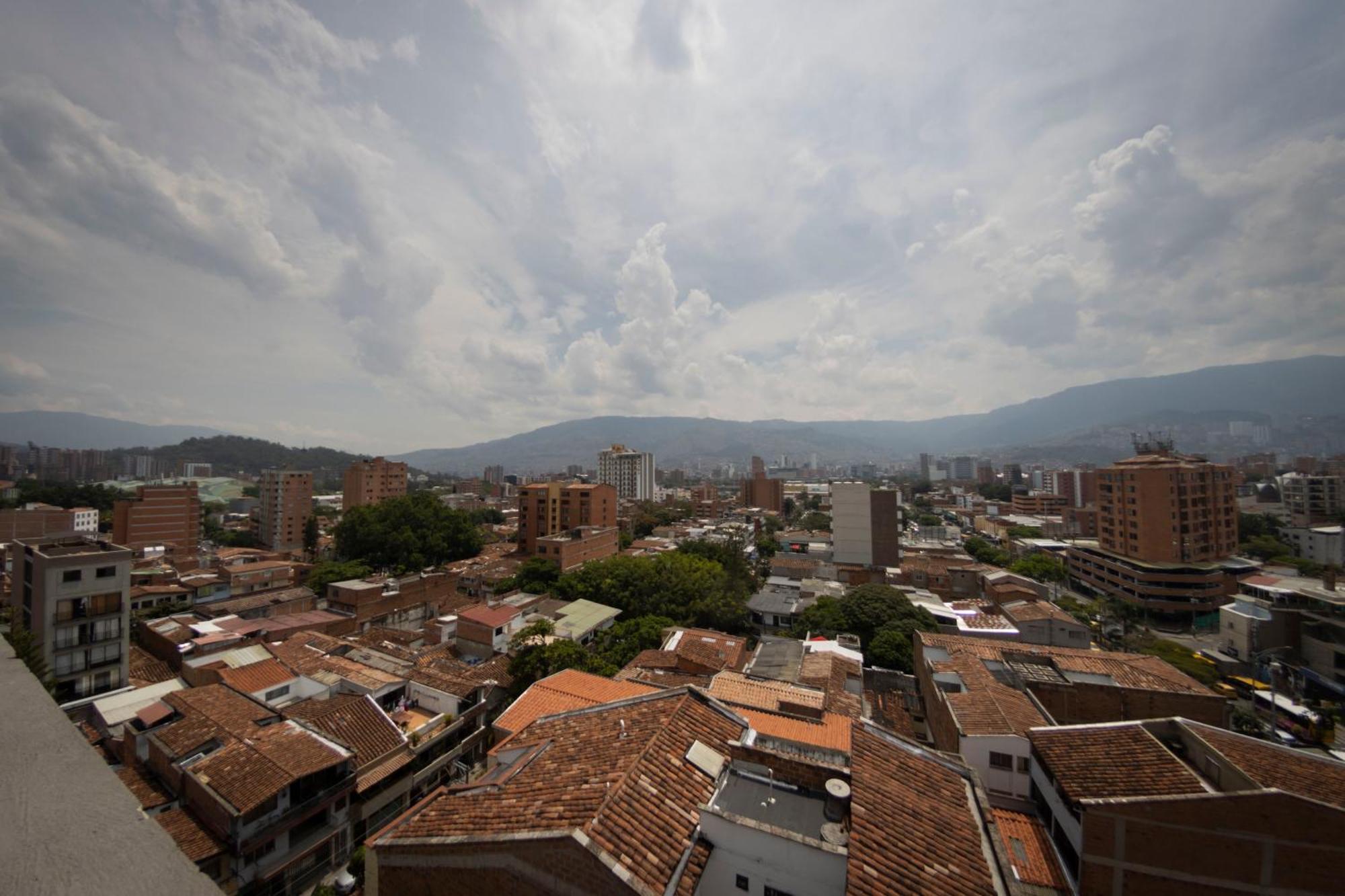 Sonata 44 Hotel Laureles Medellín Kültér fotó