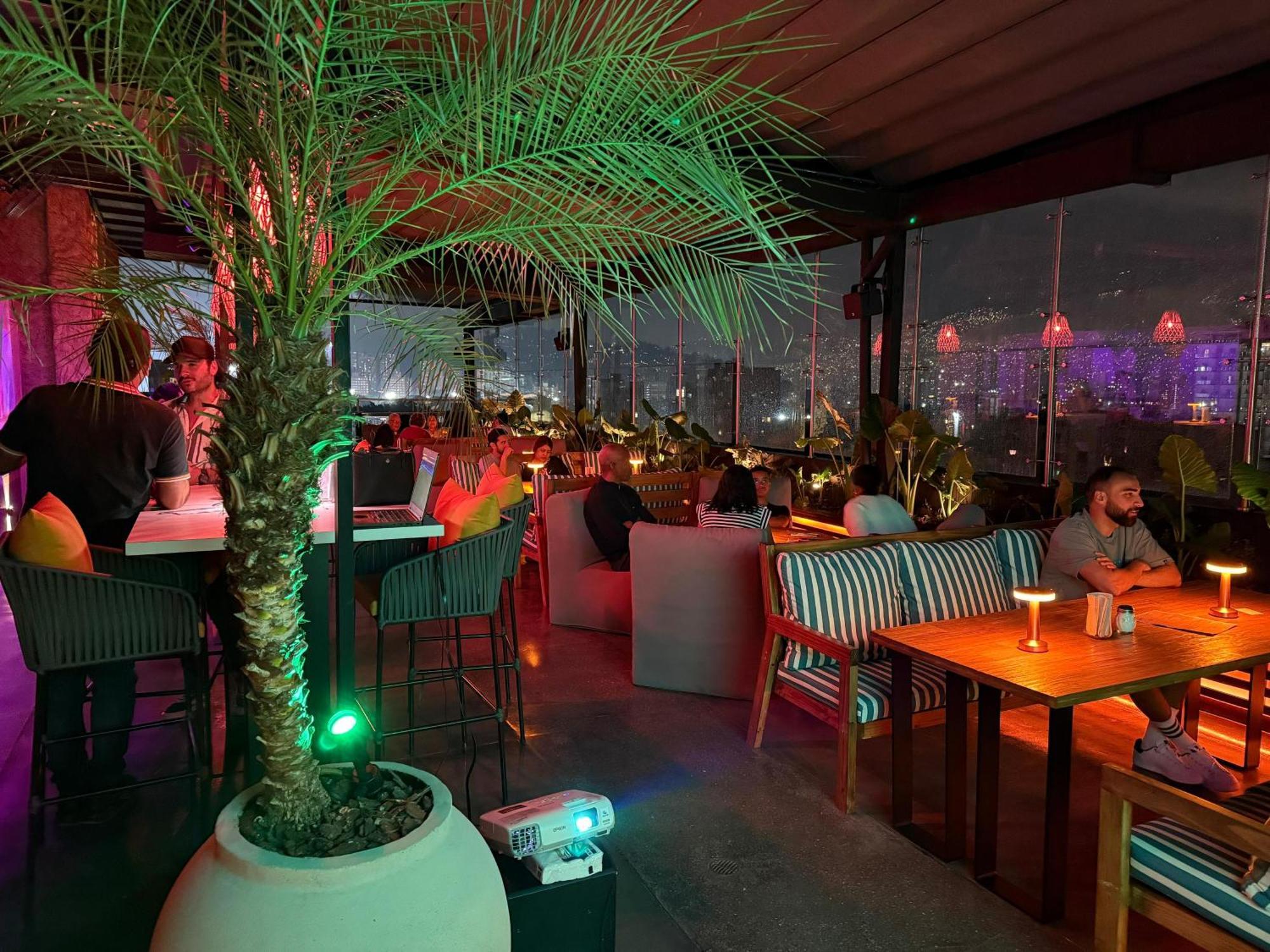 Sonata 44 Hotel Laureles Medellín Kültér fotó